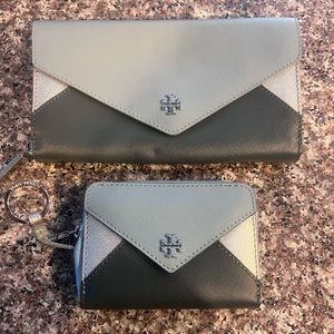 Tory Burch Wallet with matching wristlet.